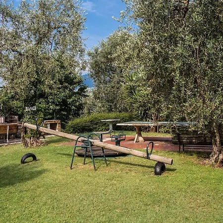 Mit Seeblick- Bbq Und Gemeinschaftspool By Interhome