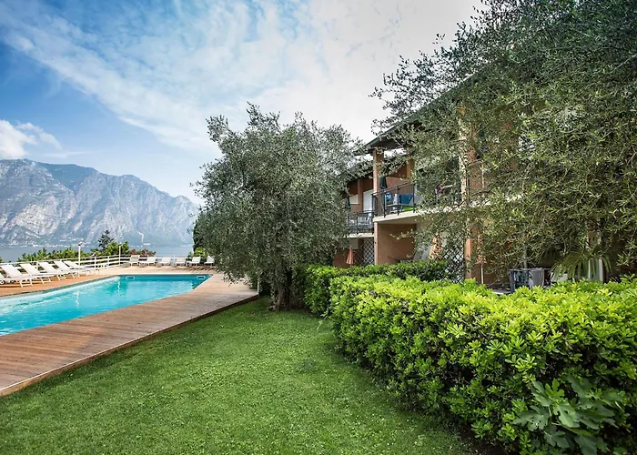 Apartment Mit Seeblick- Bbq Und Gemeinschaftspool By Interhome Malcesine