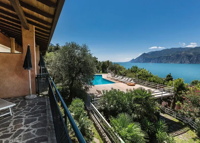 Mit Seeblick- Bbq Und Gemeinschaftspool By Interhome