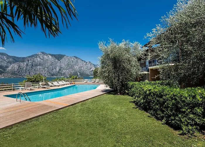 Mit Seeblick- Bbq Und Gemeinschaftspool By Interhome *