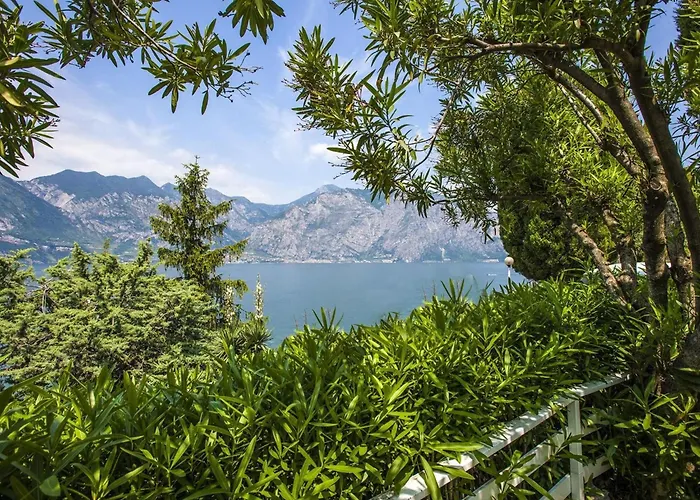 Mit Seeblick- Bbq Und Gemeinschaftspool By Interhome