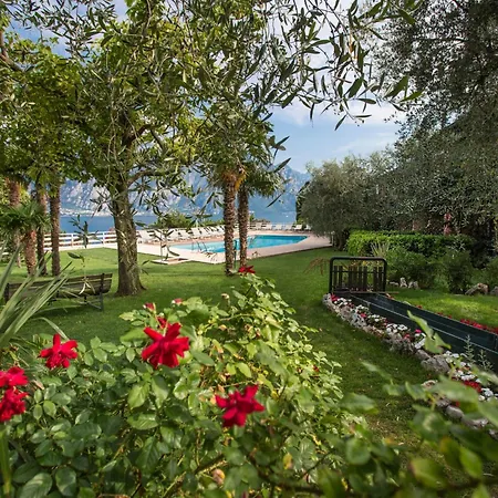 Mit Seeblick- Bbq Und Gemeinschaftspool By Interhome 아파트 *