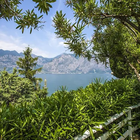 Mit Seeblick- Bbq Und Gemeinschaftspool By Interhome