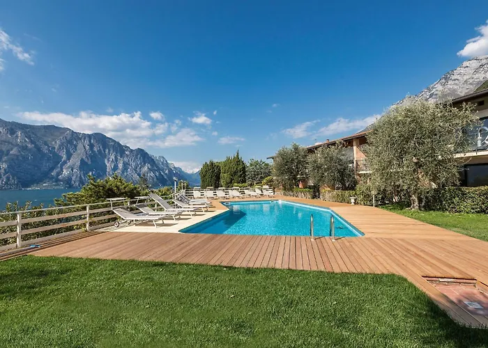 Appartement Mit Seeblick- Bbq Und Gemeinschaftspool By Interhome Malcesine