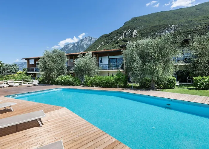 아파트 Mit Seeblick- Bbq Und Gemeinschaftspool By Interhome