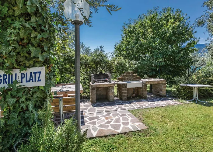 Mit Seeblick- Bbq Und Gemeinschaftspool By Interhome