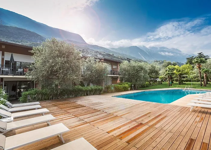 Appartement Mit Seeblick- Bbq Und Gemeinschaftspool By Interhome Malcesine