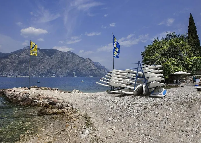 Mit Seeblick- Bbq Und Gemeinschaftspool By Interhome *