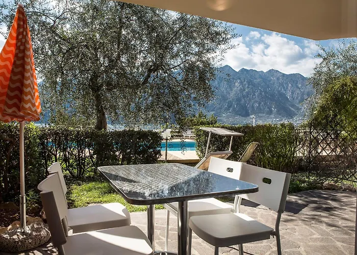 Appartement Mit Seeblick- Bbq Und Gemeinschaftspool By Interhome *